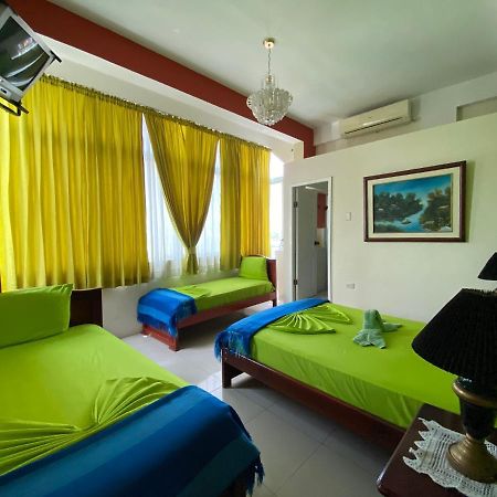 Hostal Puerto Azul มันตา ภายนอก รูปภาพ