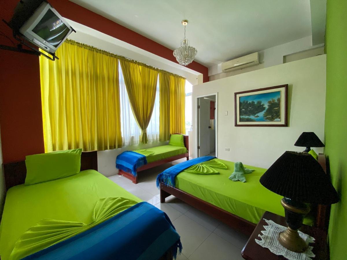 Hostal Puerto Azul มันตา ภายนอก รูปภาพ