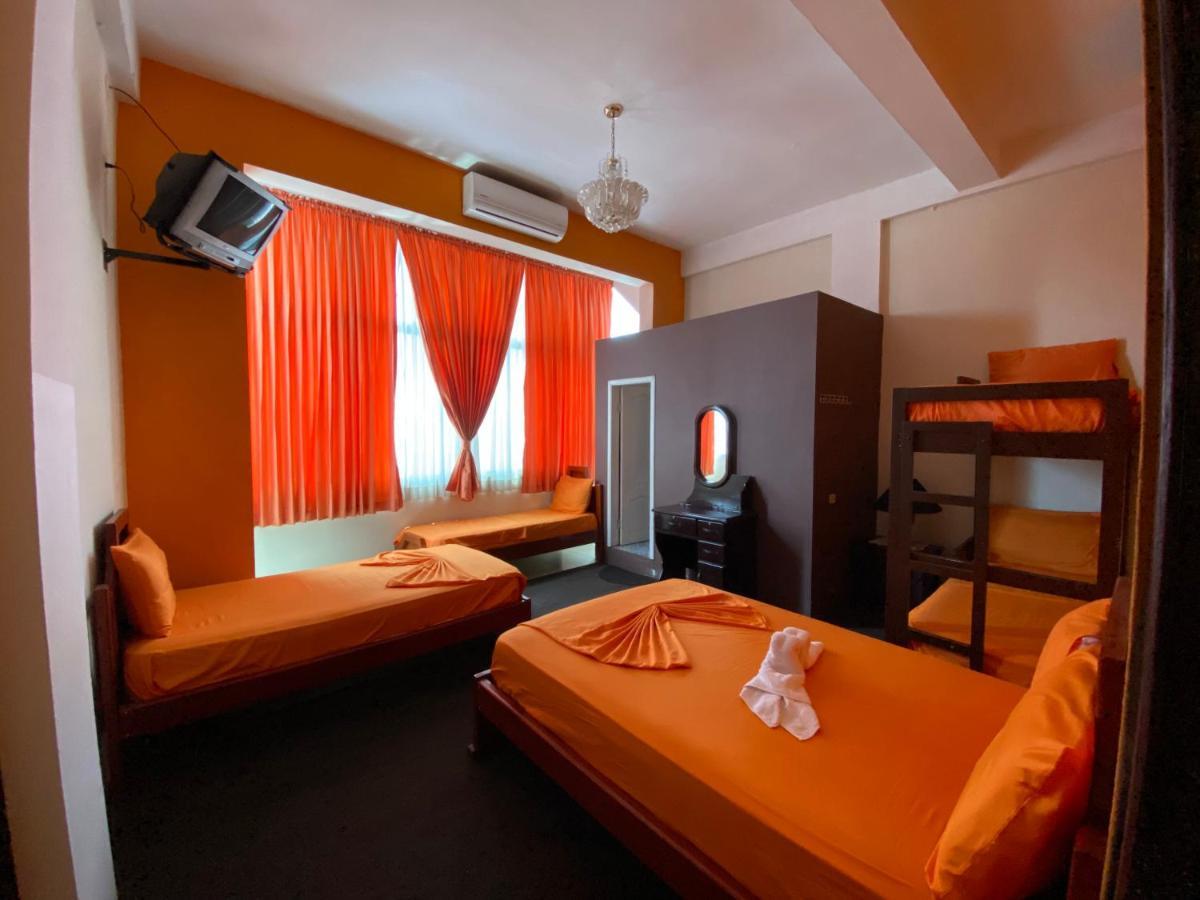 Hostal Puerto Azul มันตา ภายนอก รูปภาพ